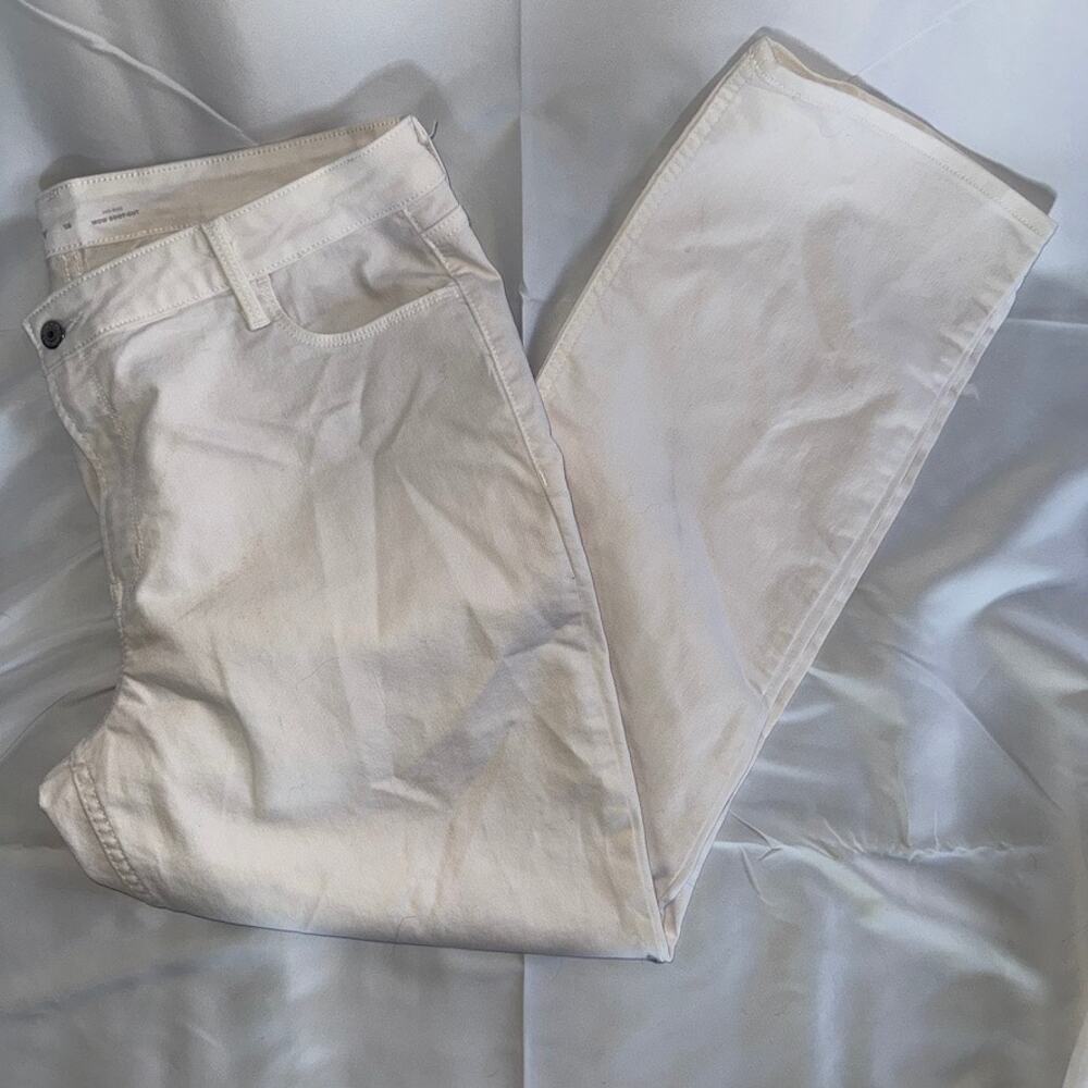 old navy wow boot cut jeans white mid rise size 18 women’s denim